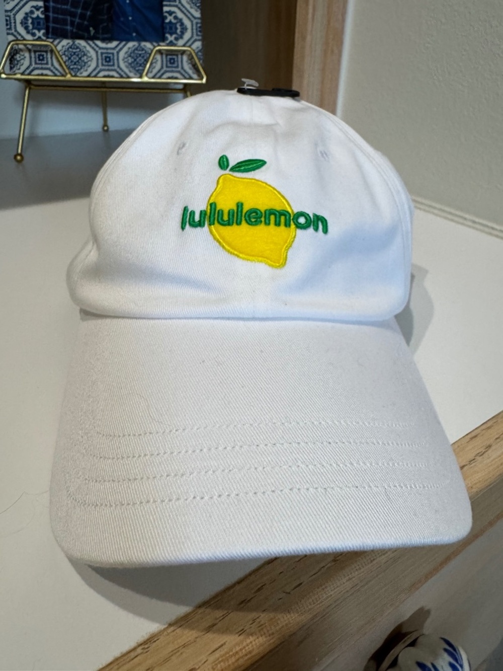LULULEMON WOMENS LEMON BALL CAP/ HAT / NEW WITH TAGS